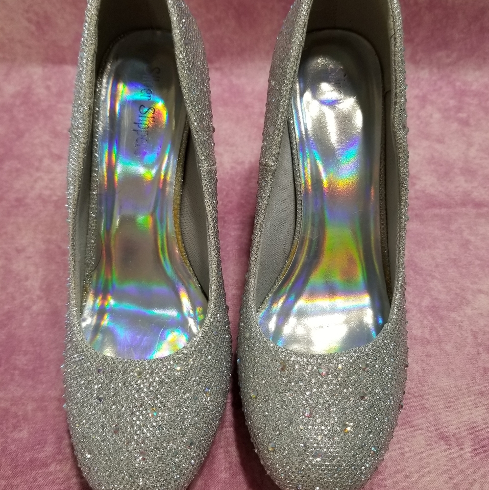 Dress shoes